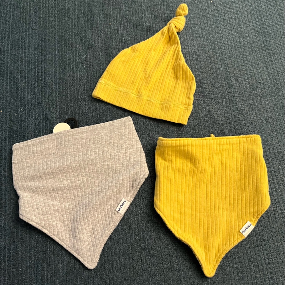 (2) Gerber bibs and matching hat!